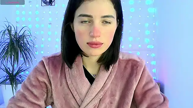 Snapshot of neferutt chatting on 21, 11, 2025 neferutt online show from 21, 11, 2025