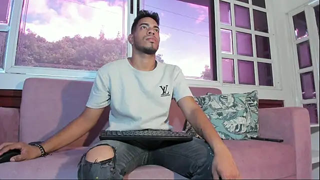 ETHAN DRAVEN online show from 15, 9, 2025