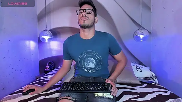 ETHAN DRAVEN online show from 30, 9, 2025