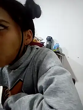 Devil AliceXo online show from 11, 3, 2025