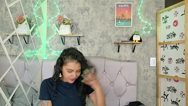 Devil AliceXo online show from 8, 4, 2026