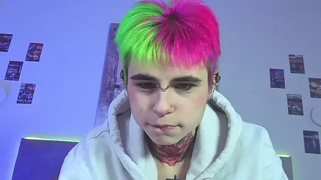 Snapshot of Alex_Vallley chatting on 6, 10, 2025 Alex Vallley online show from 6, 10, 2025