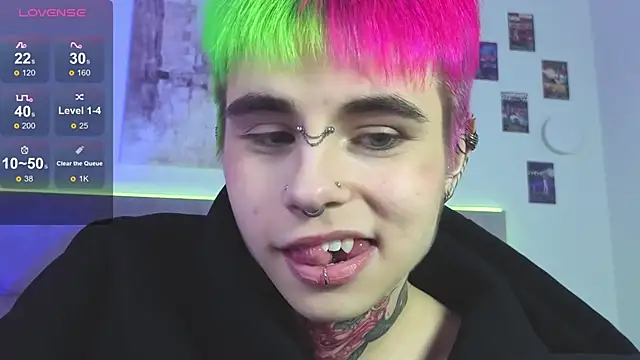 Snapshot of Alex_Vallley chatting on 8, 10, 2025 Alex Vallley online show from 8, 10, 2025