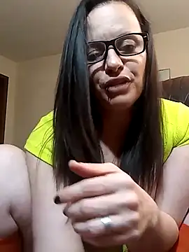 cattlegurl online show from 19, 3, 2025