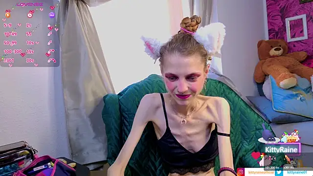 Snapshot of KittyRaine chatting on 24, 5, 2026 KittyRaine online show from 24, 5, 2026