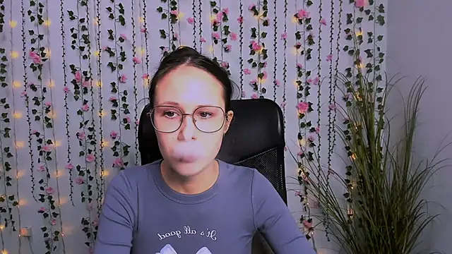 mona cloud online show from 21, 3, 2025