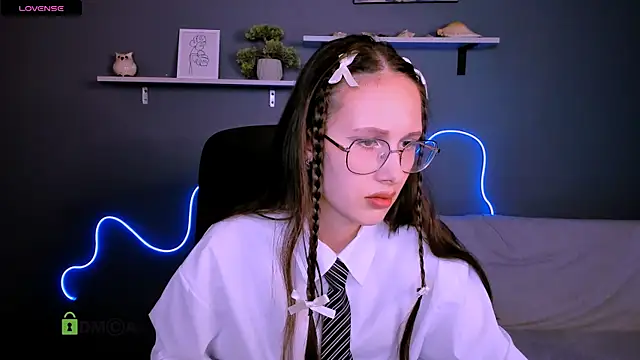 mona cloud online show from 22, 9, 2025