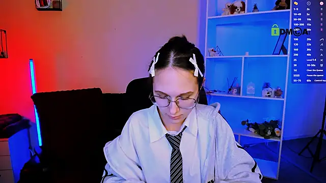 mona cloud online show from 16, 11, 2025