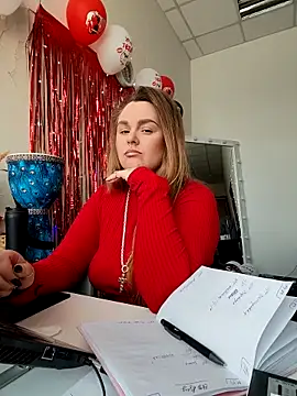 Juicy PeachLux online show from 5, 3, 2026