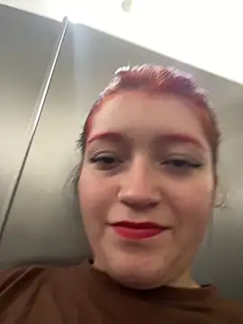 Karina Leon online show from 17, 12, 2025