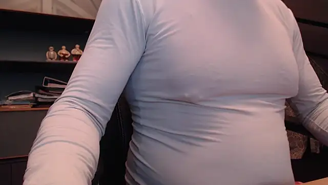 Snapshot of munichrubber chatting on 17, 9, 2025 munichrubber online show from 17, 9, 2025