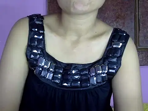 Snapshot of priya_patel chatting on 20, 11, 2025 priya patel online show from 20, 11, 2025