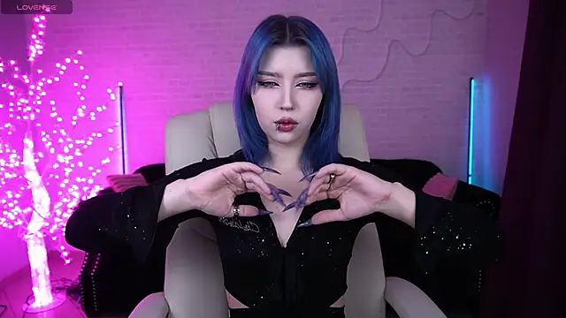 SelenaIris online show from 6, 3, 2026