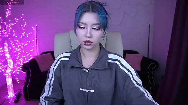 SelenaIris online show from 8, 3, 2026