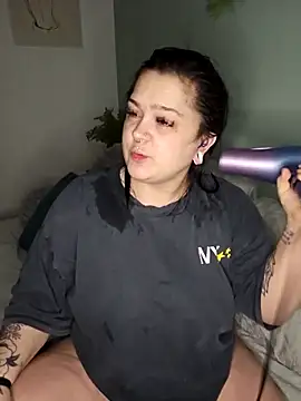 Saucy-Serenity online show from 24, 4, 2026