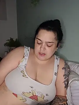 Snapshot of Saucy-Serenity chatting on 21, 6, 2026 Saucy-Serenity online show from 21, 6, 2026