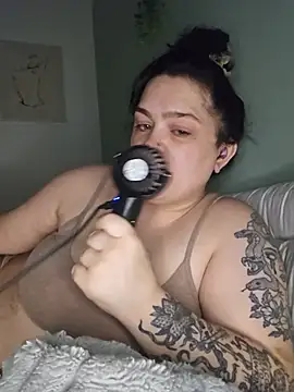 Snapshot of Saucy-Serenity chatting on 23, 6, 2026 Saucy-Serenity online show from 23, 6, 2026