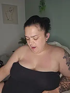 Snapshot of Saucy-Serenity chatting on 26, 6, 2026 Saucy-Serenity online show from 26, 6, 2026