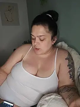 Snapshot of Saucy-Serenity chatting on 27, 6, 2026 Saucy-Serenity online show from 27, 6, 2026