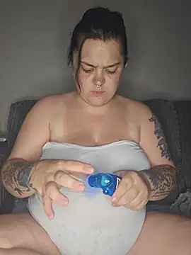 Snapshot of Saucy-Serenity chatting on 9, 7, 2026 Saucy-Serenity online show from 9, 7, 2026
