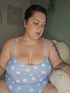 Snapshot of Saucy-Serenity chatting on 18, 7, 2026 Saucy-Serenity online show from 18, 7, 2026