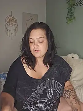 Snapshot of Saucy-Serenity chatting on 19, 7, 2026 Saucy-Serenity online show from 19, 7, 2026