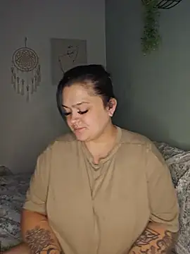 Snapshot of Saucy-Serenity chatting on 27, 7, 2026 Saucy-Serenity online show from 27, 7, 2026