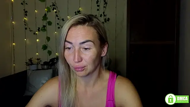 Snapshot of Kiss_julli88I chatting on 11, 9, 2025 Kiss julli88I online show from 11, 9, 2025