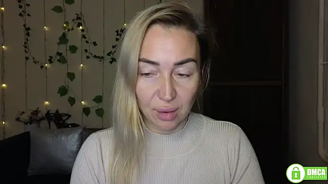 Snapshot of Kiss_julli88I chatting on 10, 11, 2025 Kiss julli88I online show from 10, 11, 2025