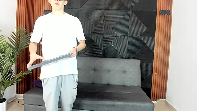 troy rouge online show from 14, 3, 2025