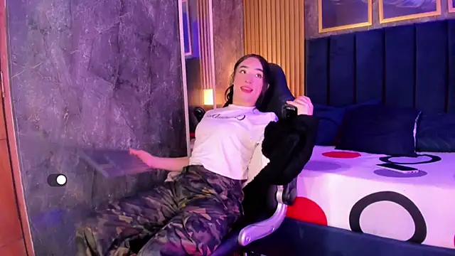 Small Hot19 online show from 17, 4, 2026