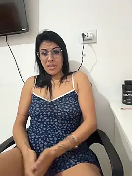 jheicylli online show from 25, 4, 2026