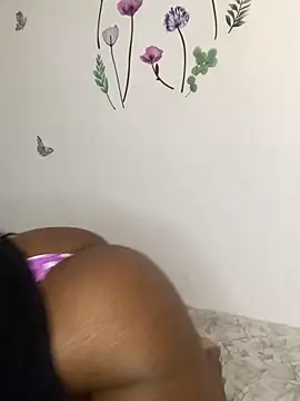 Snapshot of Nahomy_gree chatting on 10, 10, 2025 Nahomy gree online show from 10, 10, 2025