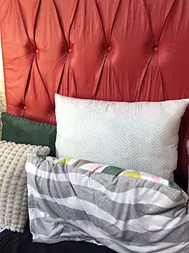 BondiBitch online show from 7, 10, 2025