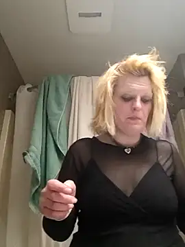 KITTYBOOBOOFUXX online show from 17, 2, 2026