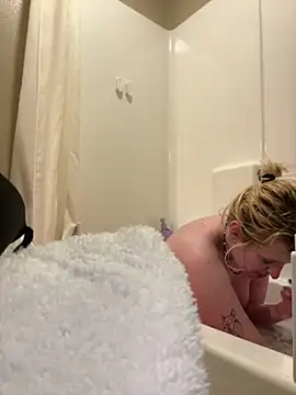 KITTYBOOBOOFUXX online show from 13, 3, 2026