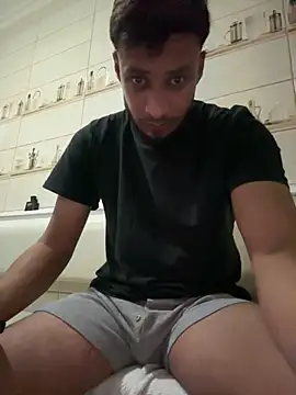 Pennys19CM online show from 5, 3, 2025