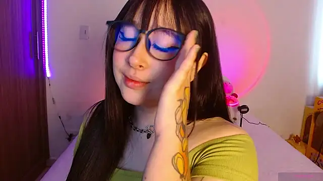 Snapshot of Oliviargf chatting on 28, 4, 2026 Oliviargf online show from 28, 4, 2026