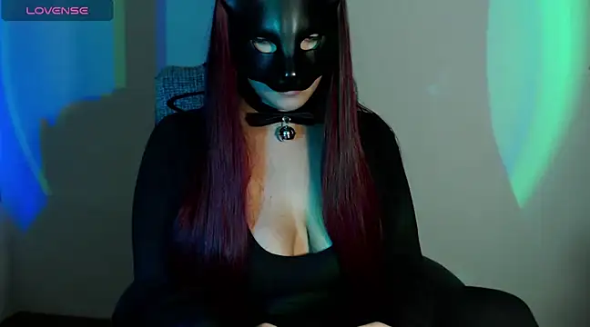 Hannah Kiim online show from 7, 3, 2025