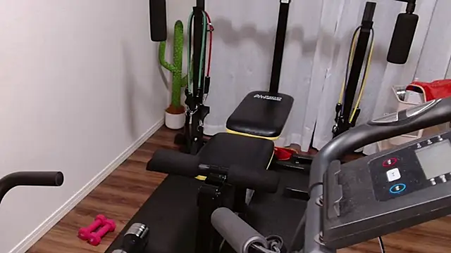 Stretch-man online show from 15, 4, 2026