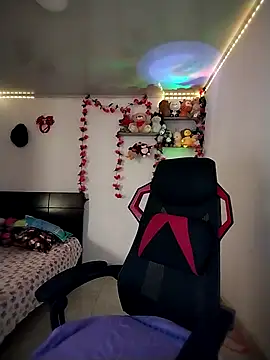 esmeralda jadees online show from 25, 4, 2026