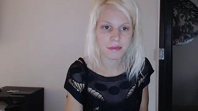 ElssaRush online show from 6, 10, 2025