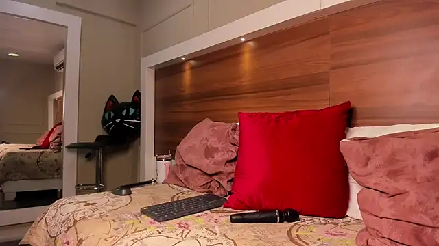 AriadnaHarper online show from 19, 4, 2026