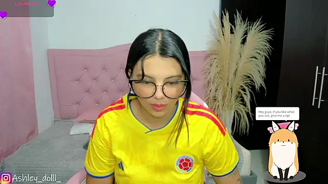 Ashley dolll online show from 3, 7, 2026
