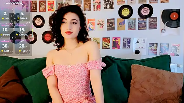 Maya Rogerss online show from 14, 4, 2026