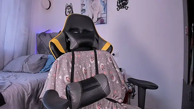 Snapshot of Bear-Mel chatting on 13, 9, 2025 Bear-Mel online show from 13, 9, 2025