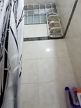 DaphneRosses online show from 3, 2, 2026