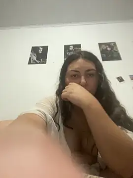 Snapshot of maia_rab chatting on 22, 11, 2025 maia rab online show from 22, 11, 2025