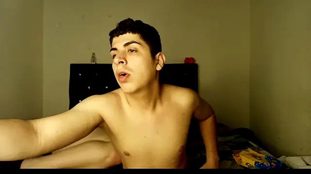 Snapshot of Kymberlyandlucas2 chatting on 8, 11, 2025 Kymberlyandlucas2 online show from 8, 11, 2025