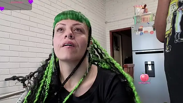 freyaa sorcerees online show from 14, 9, 2025